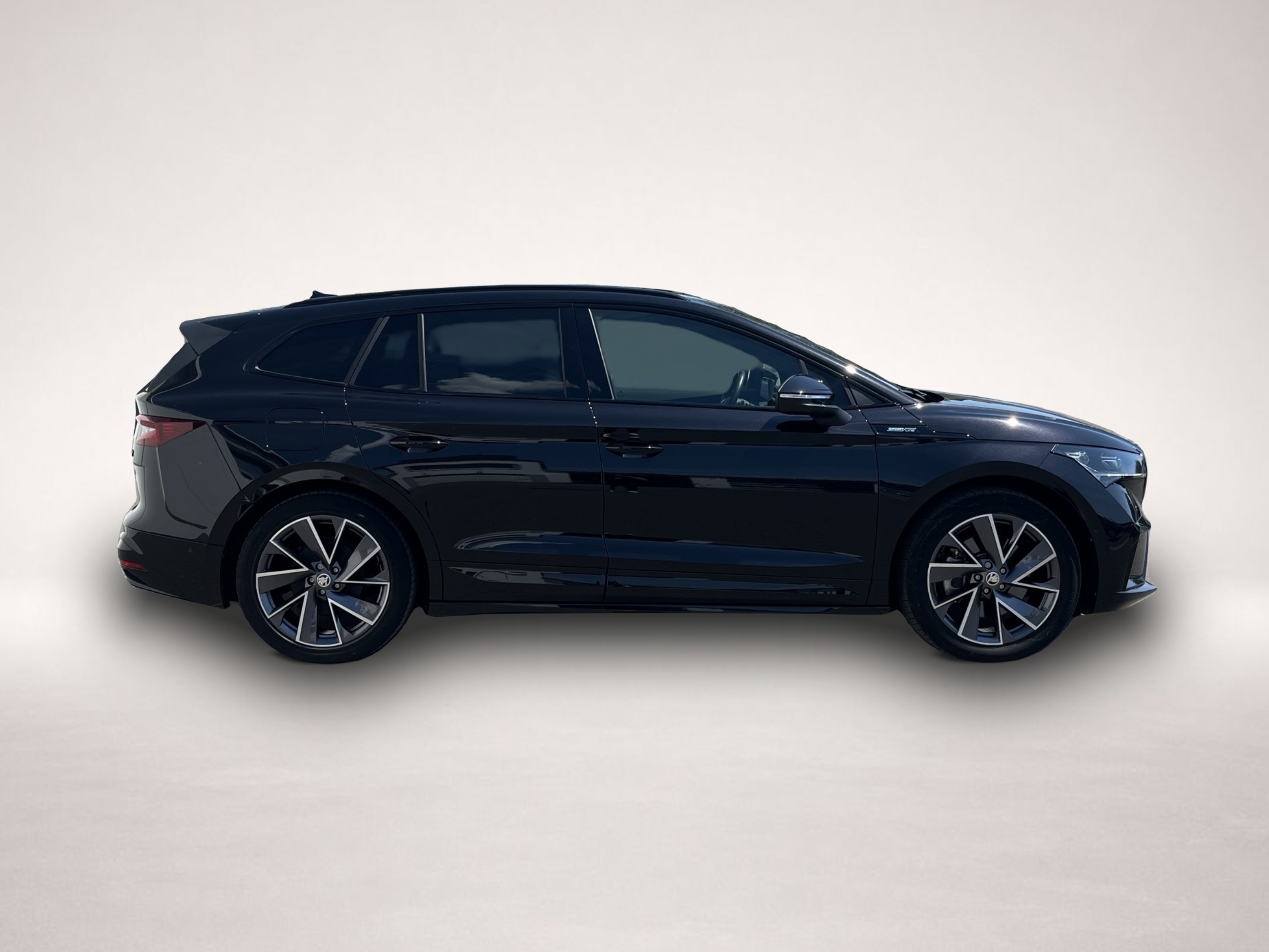 Skoda Enyaq (04/2022, ELECTRIC)