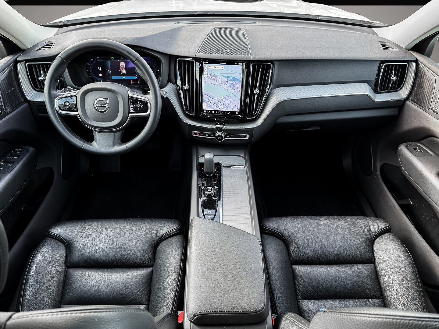 Volvo XC60 (12/2022, Hybrid (Benzin/Elektro))