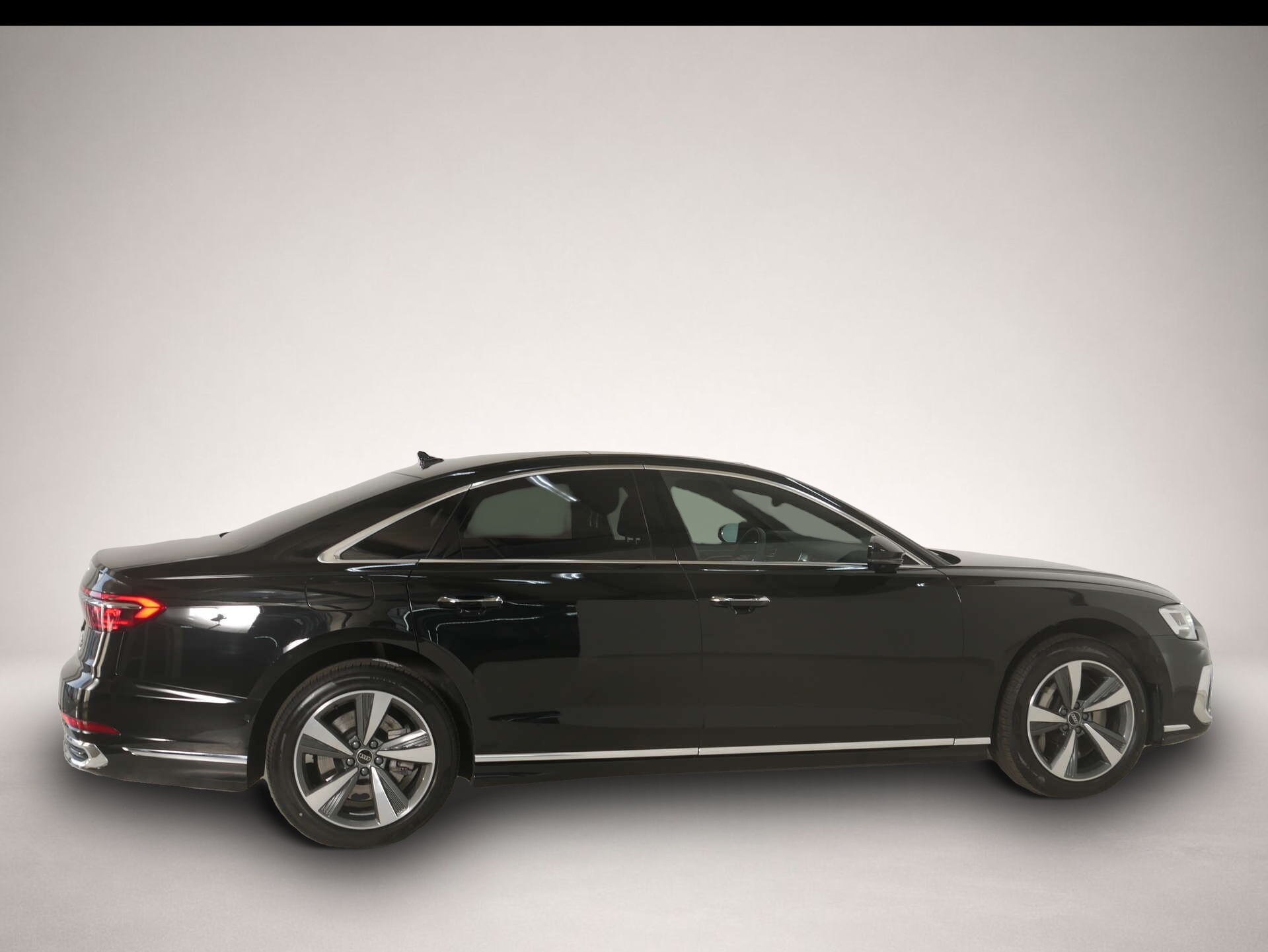 Audi quattro (05/2025, Hybrid (Benzin/Elektro))