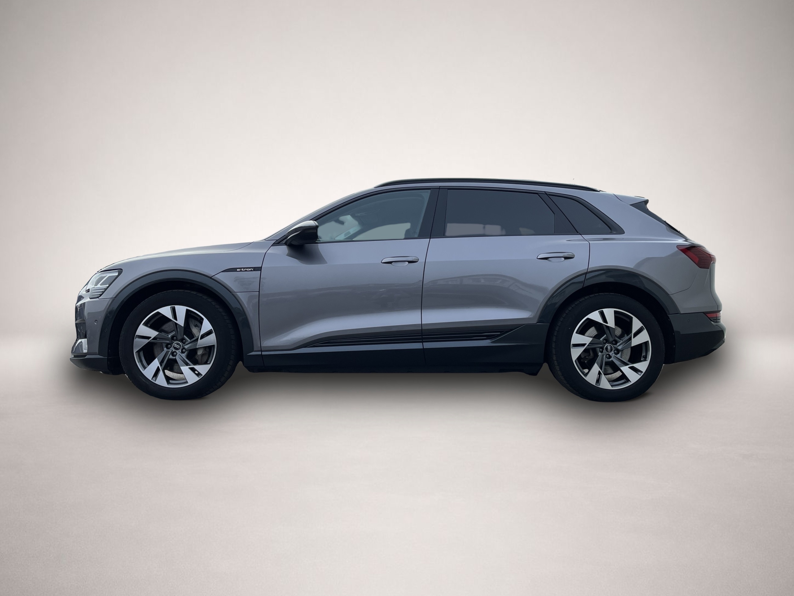 Audi e-tron (09/2022, ELECTRIC)