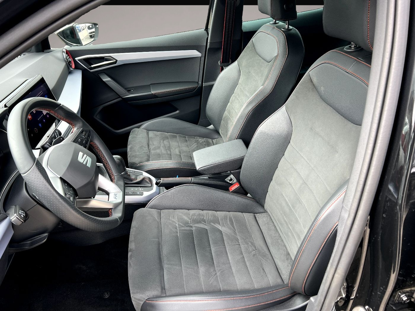 Seat Arona (02/2023, Benzin)