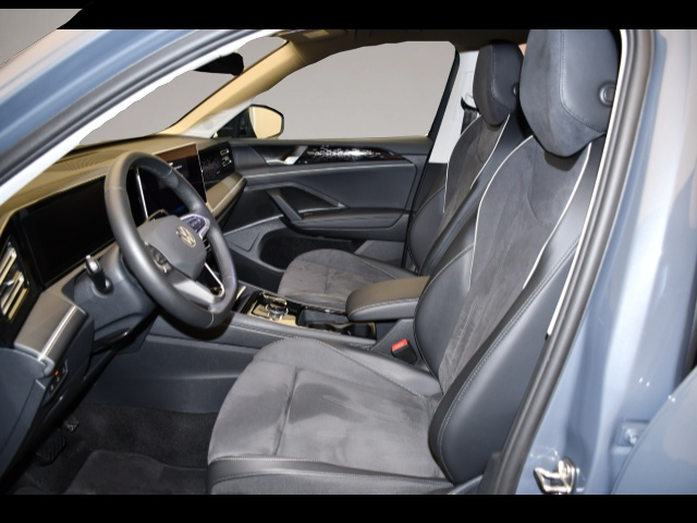 Volkswagen Tiguan (03/2025, )