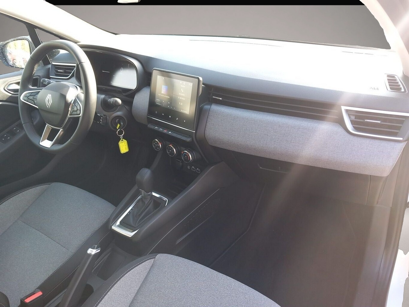 Renault Clio (03/2025, Benzin)