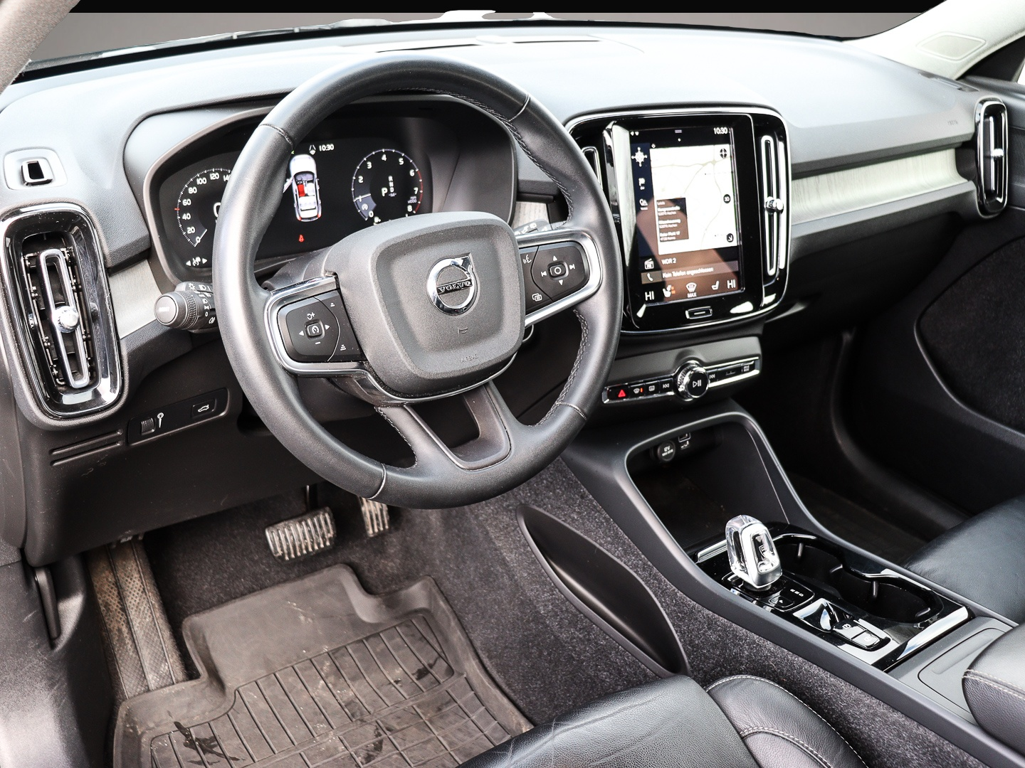 Volvo XC40 (07/2022, Benzin)