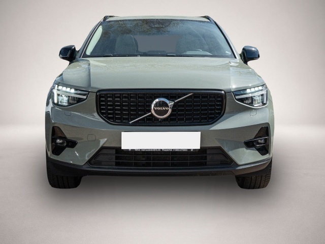 Volvo XC40 (03/2023, Benzin)