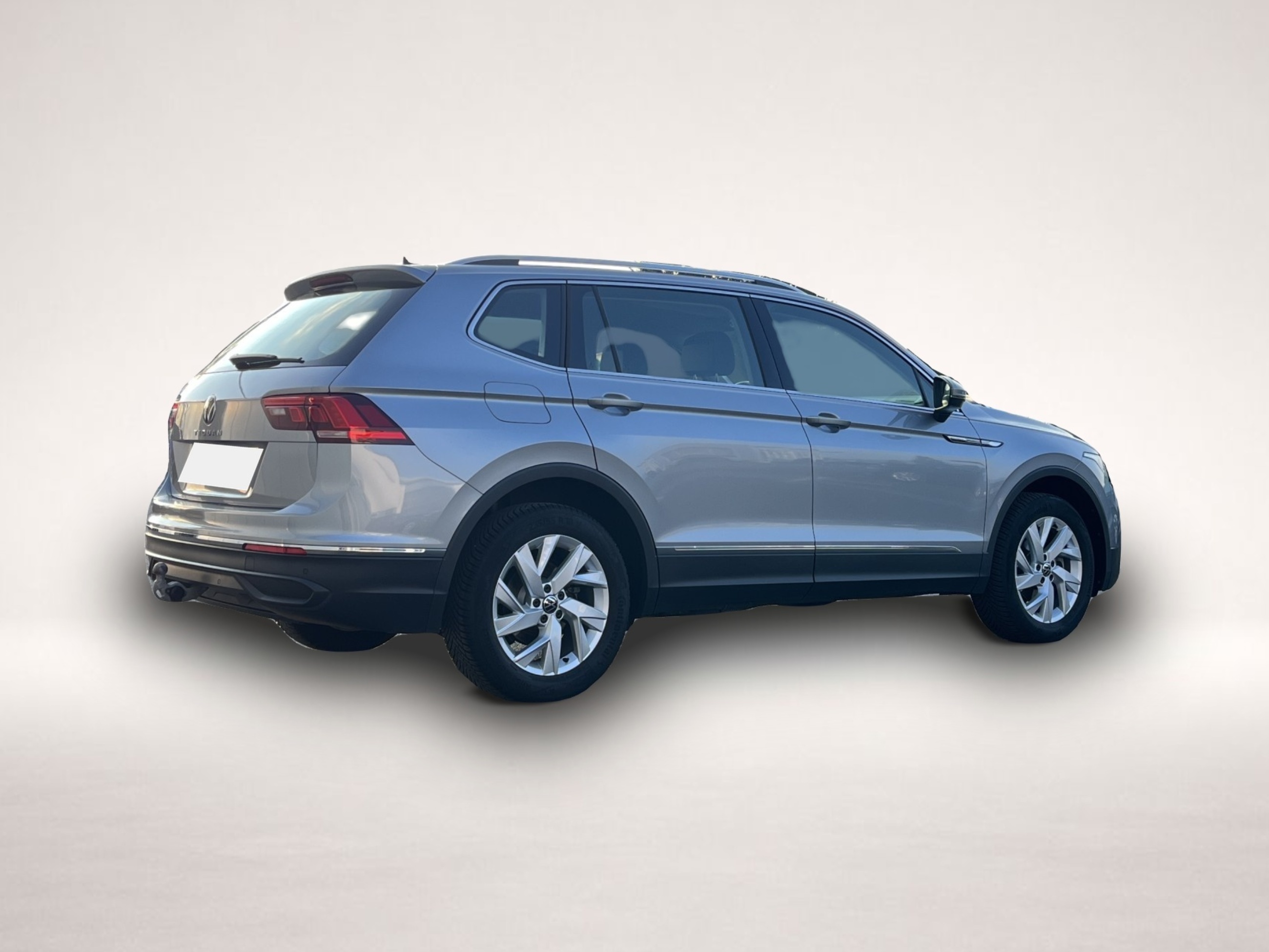 Volkswagen Tiguan Allspace (03/2025, Benzin)