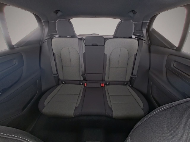 Volvo XC40 (07/2025, Benzin)