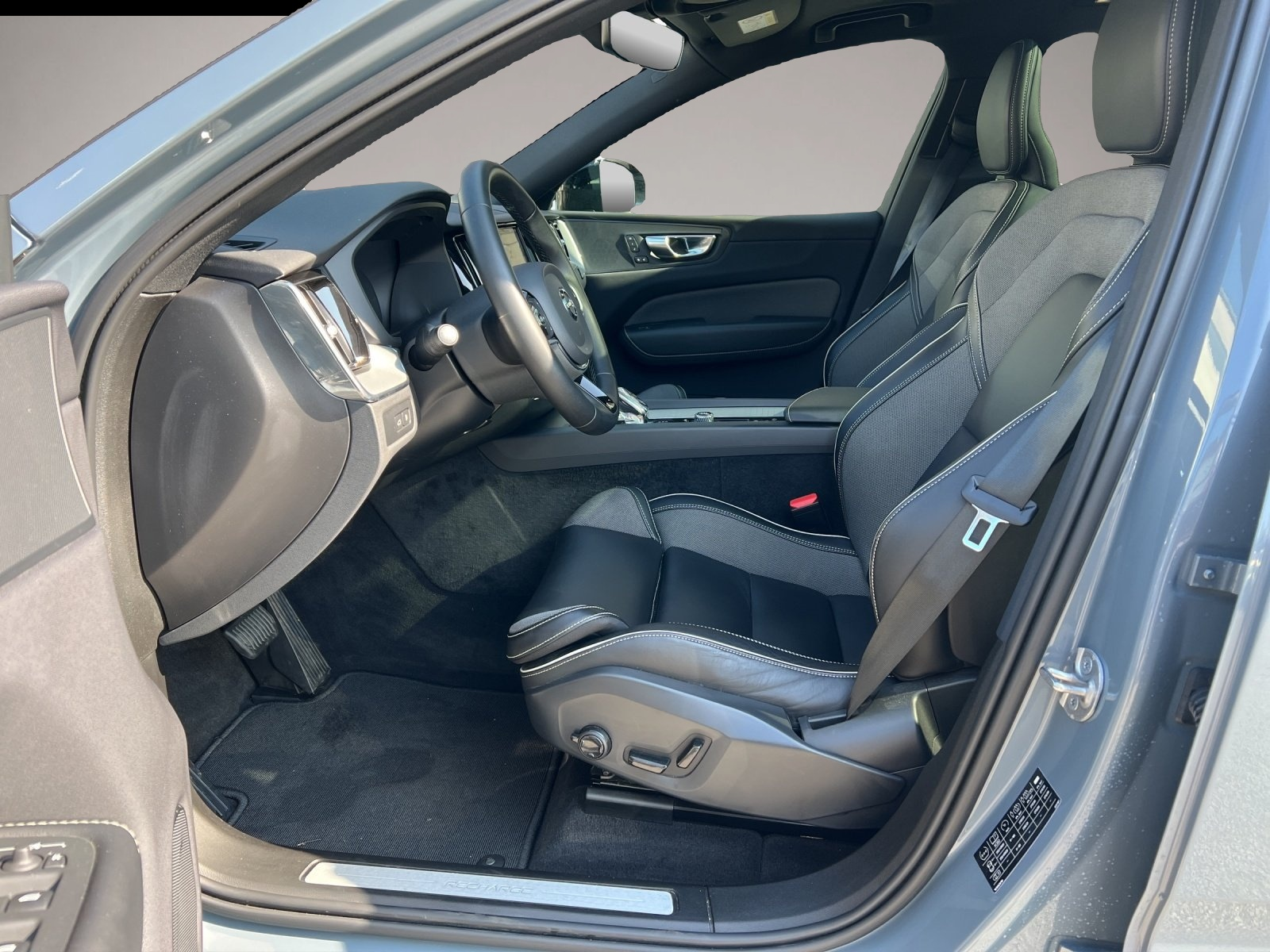 Volvo XC60 (12/2022, )