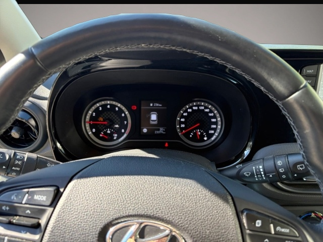 Hyundai i10 (06/2023, Benzin)