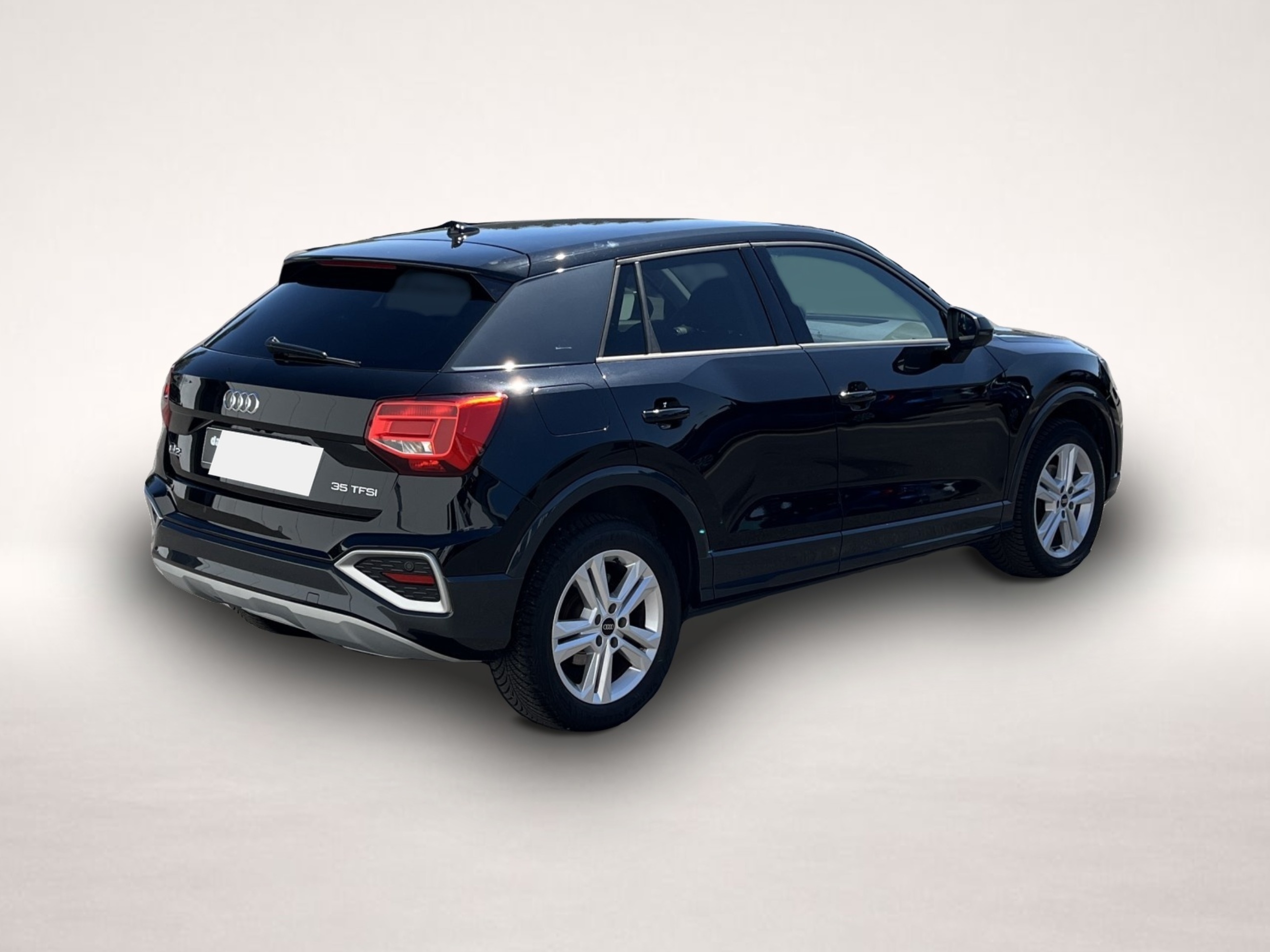 Audi Q2 (05/2024, Benzin)