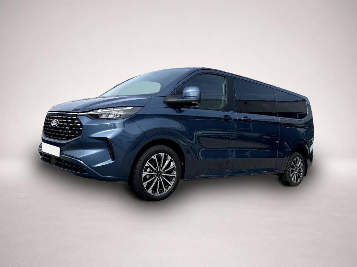 Ford Tourneo Custom (10/2025, Diesel)