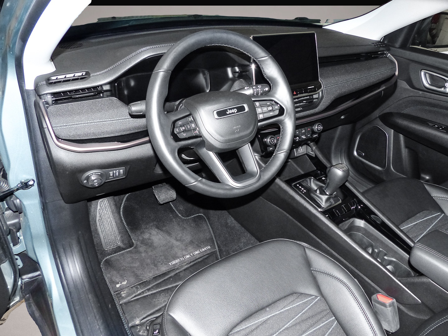 Jeep Compass (06/2023, )