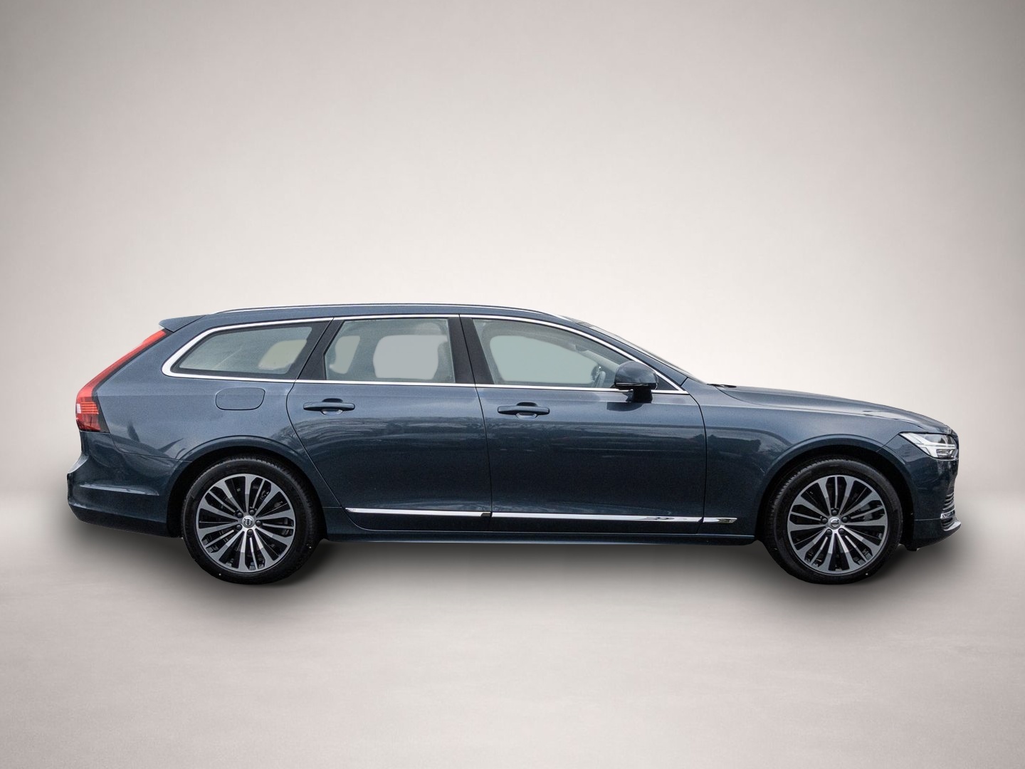 Volvo V90 (04/2025, Hybrid (Benzin/Elektro))