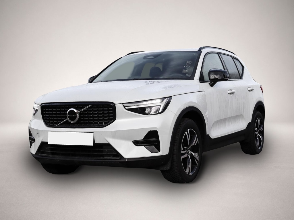 Volvo XC40 (11/2023, Benzin)