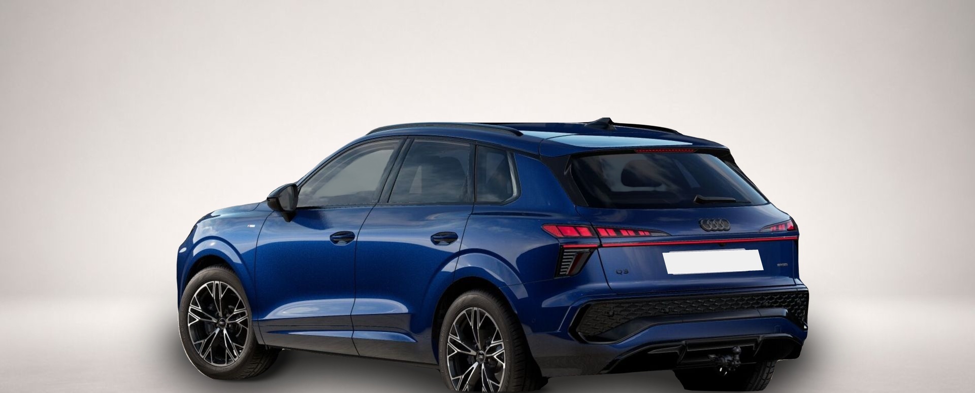 Audi Q3, image 2 of 4