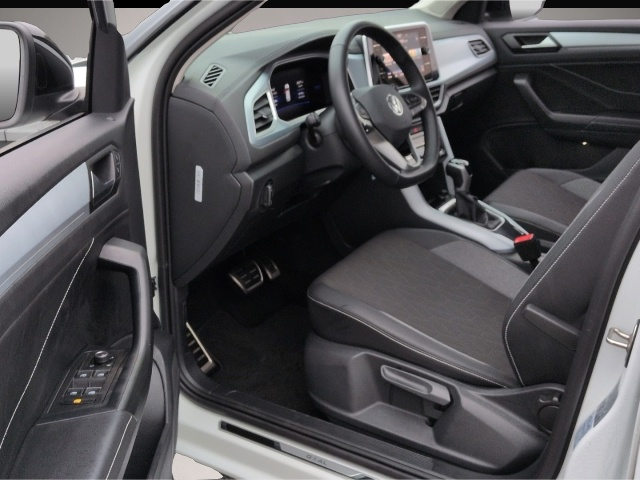 Volkswagen T-Roc (03/2025, Diesel)