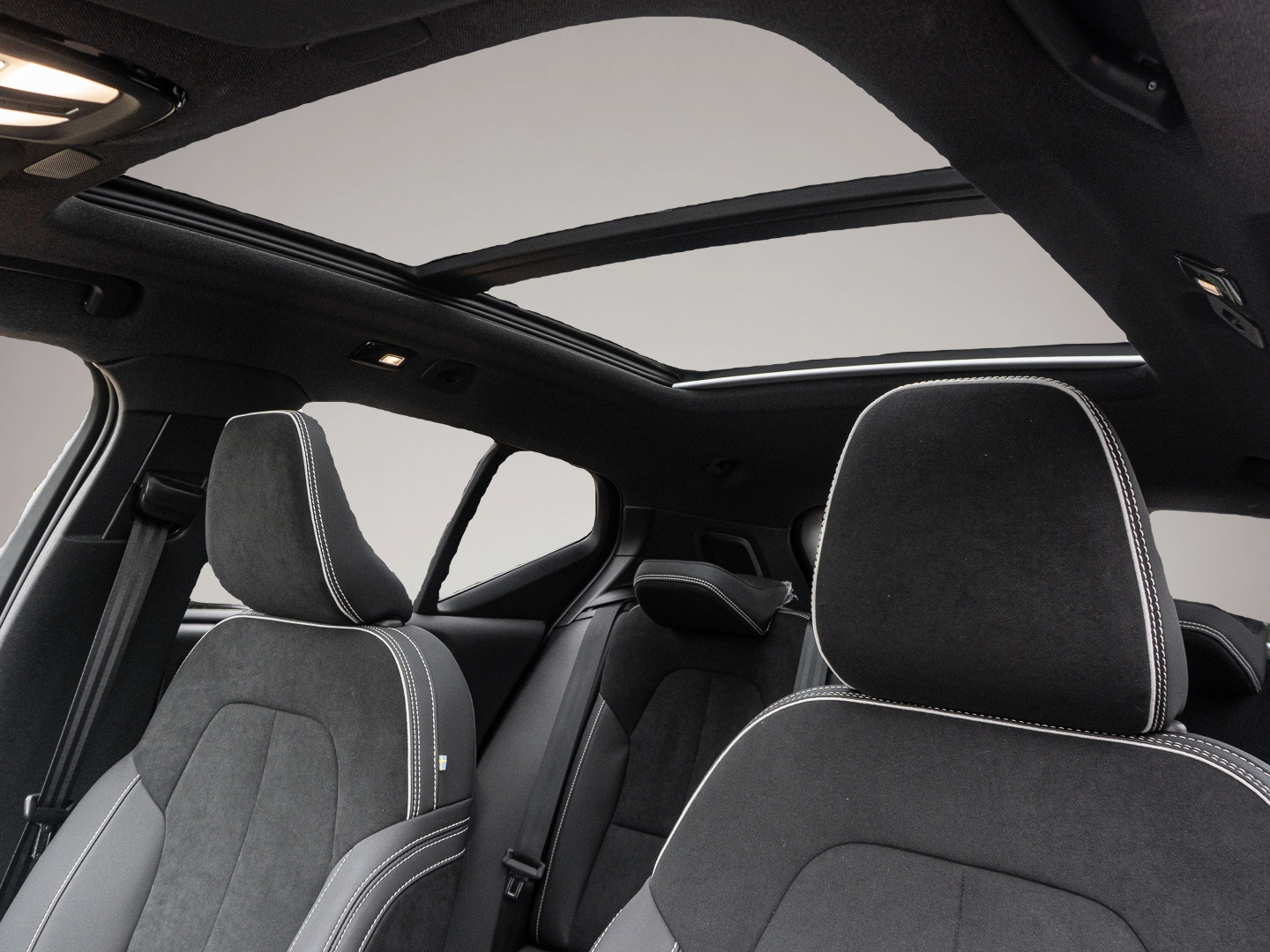 Volvo XC40 (12/2023, Benzin)