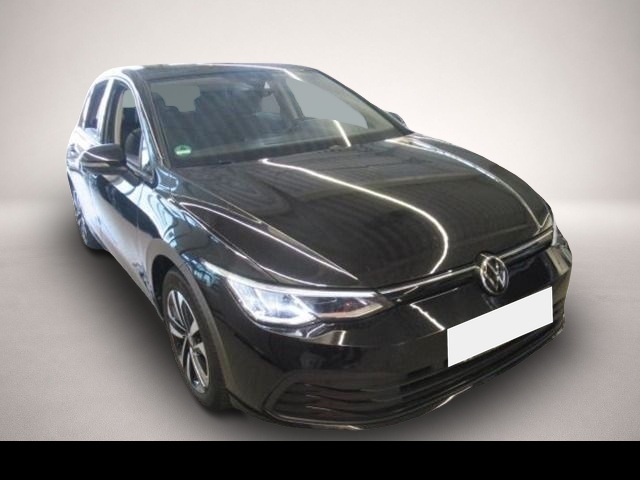 Volkswagen Golf (06/2021, Benzin)