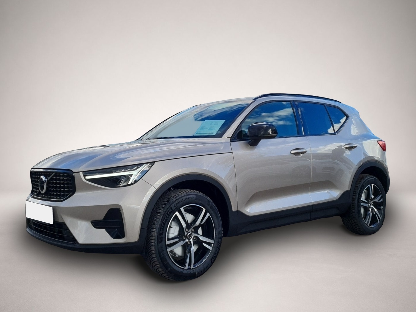 Volvo XC40 (04/2024, Benzin)