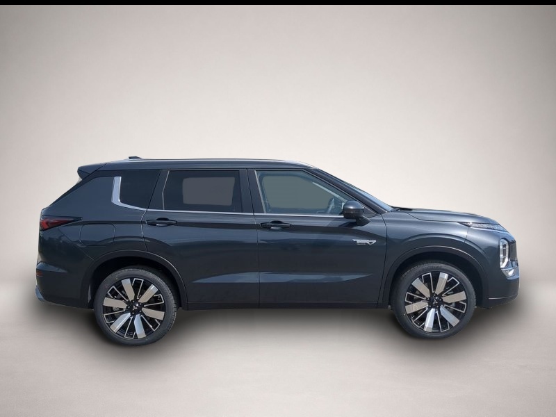 Mitsubishi Plug-in Hybrid Outlander (08/2025, Hybrid (Benzin/Elektro))