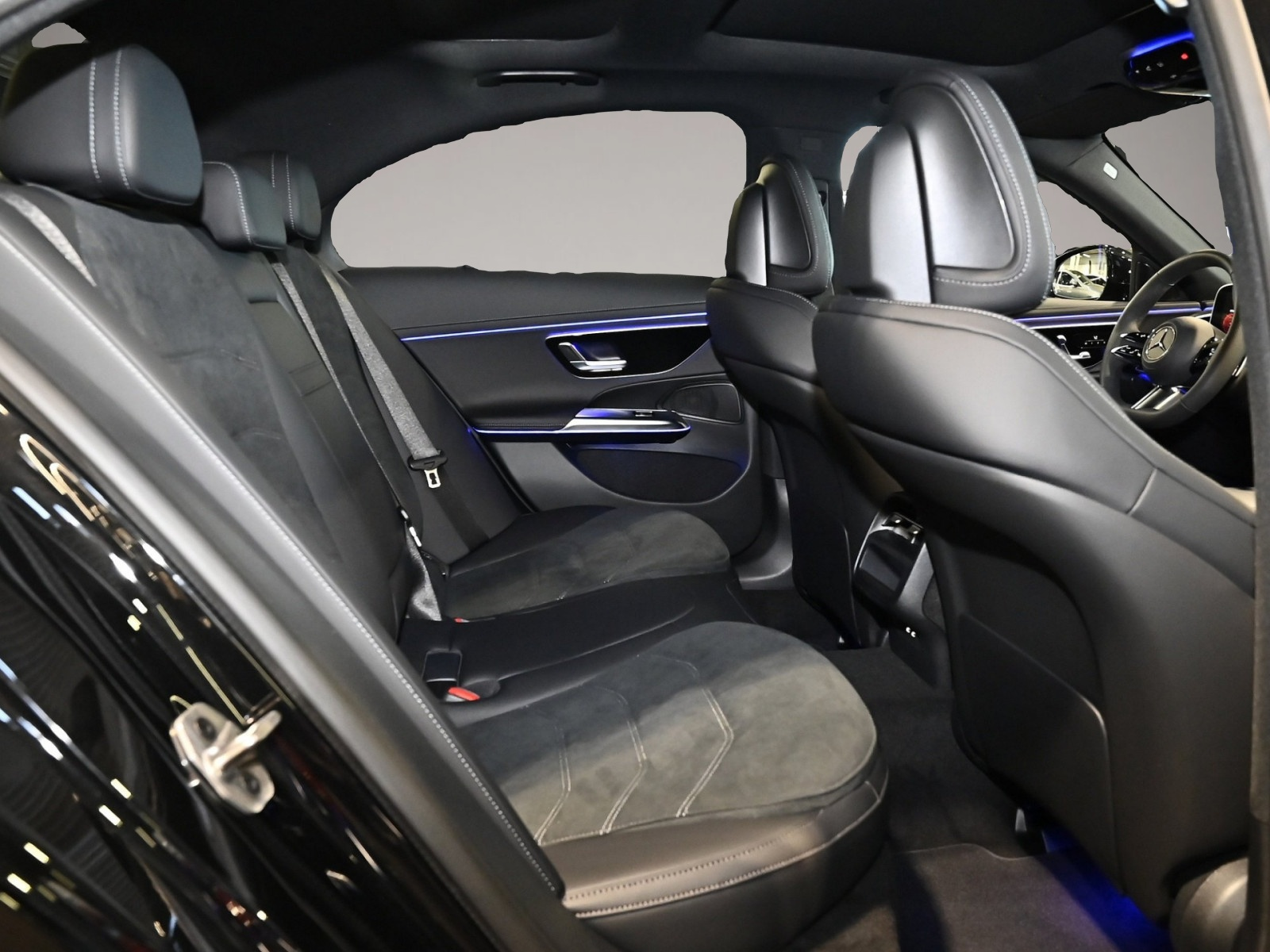 Mercedes-Benz E 220 (12/2025, Diesel)