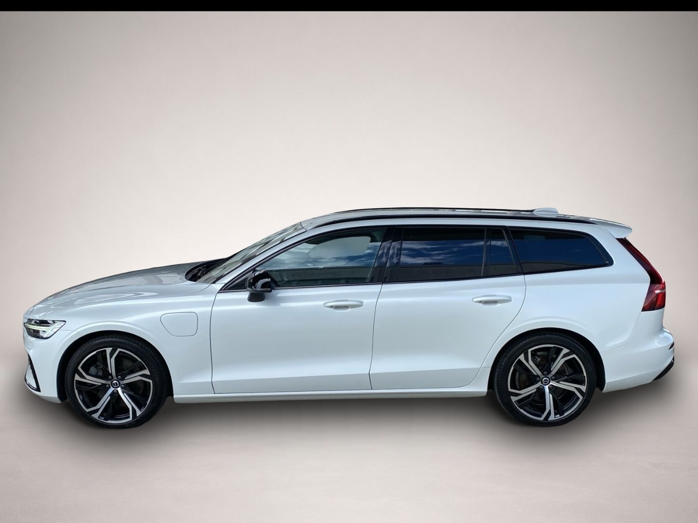 Volvo V60 (05/2023, )