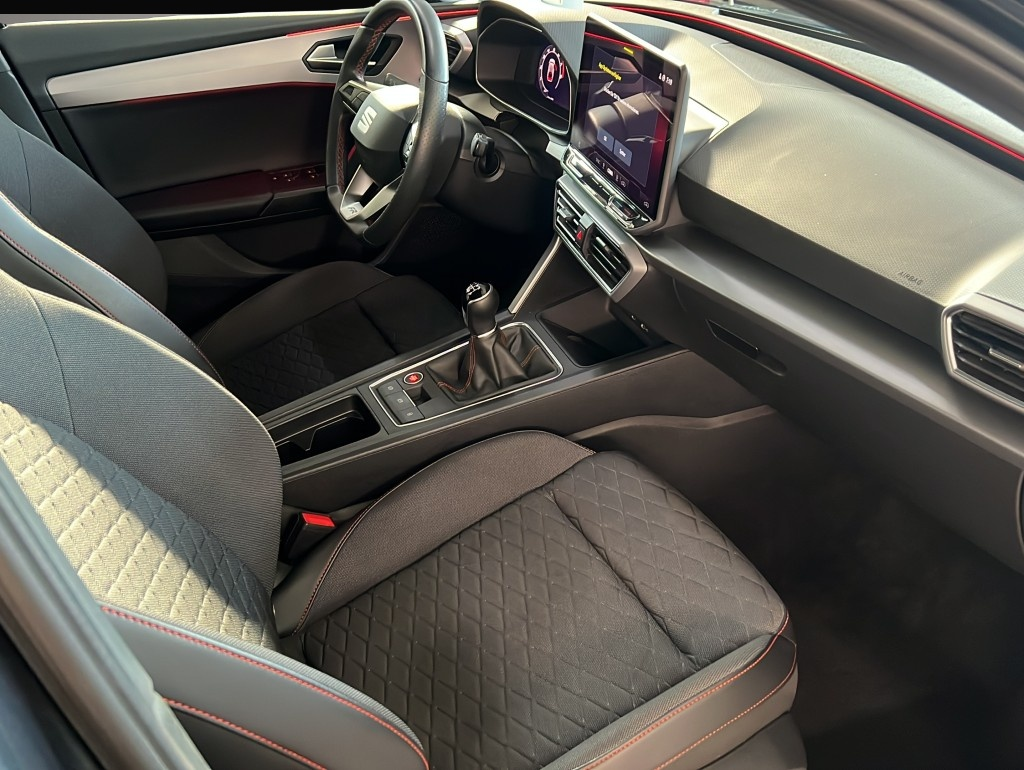 Seat Leon (05/2025, Benzin)