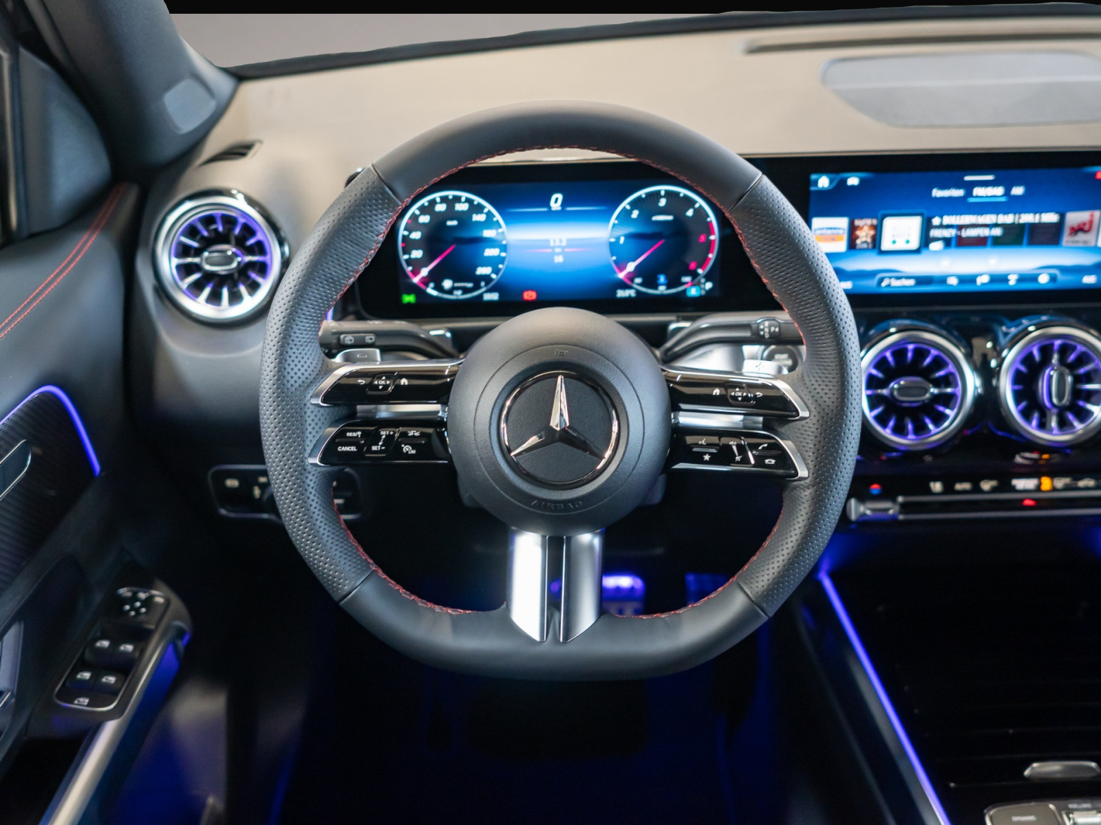 Mercedes-Benz GLB 220 (04/2026, Diesel)