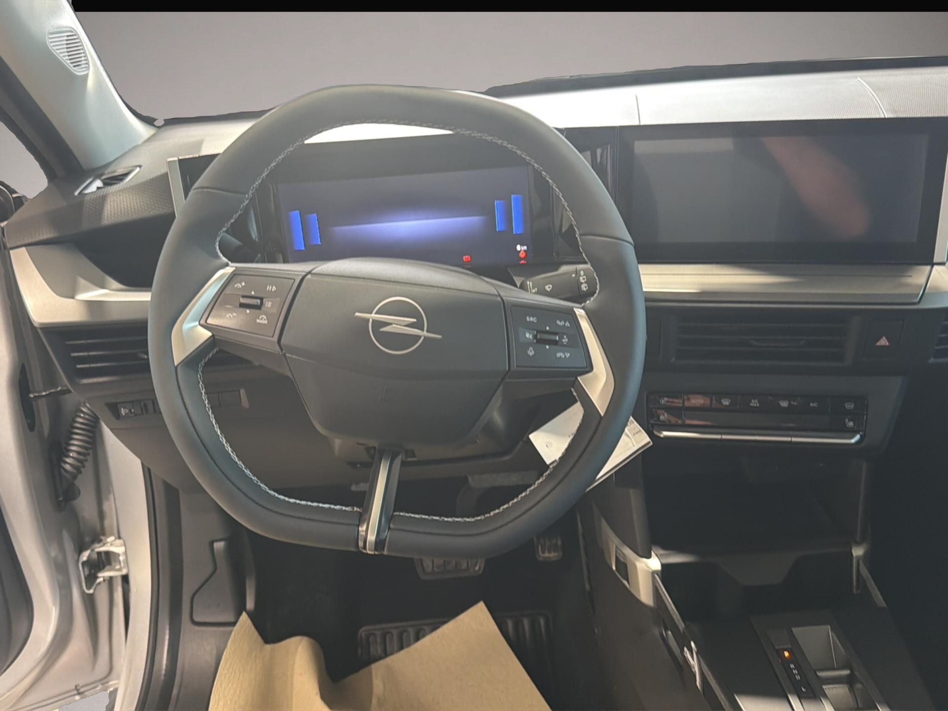 Opel Frontera (05/2026, Benzin)
