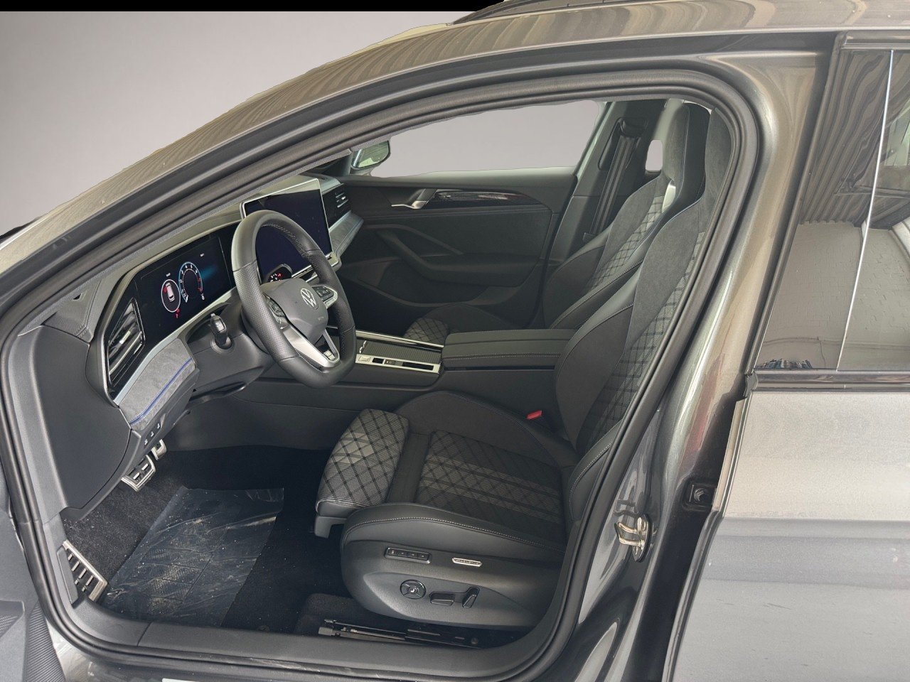 Volkswagen Passat Variant (09/2025, Benzin)