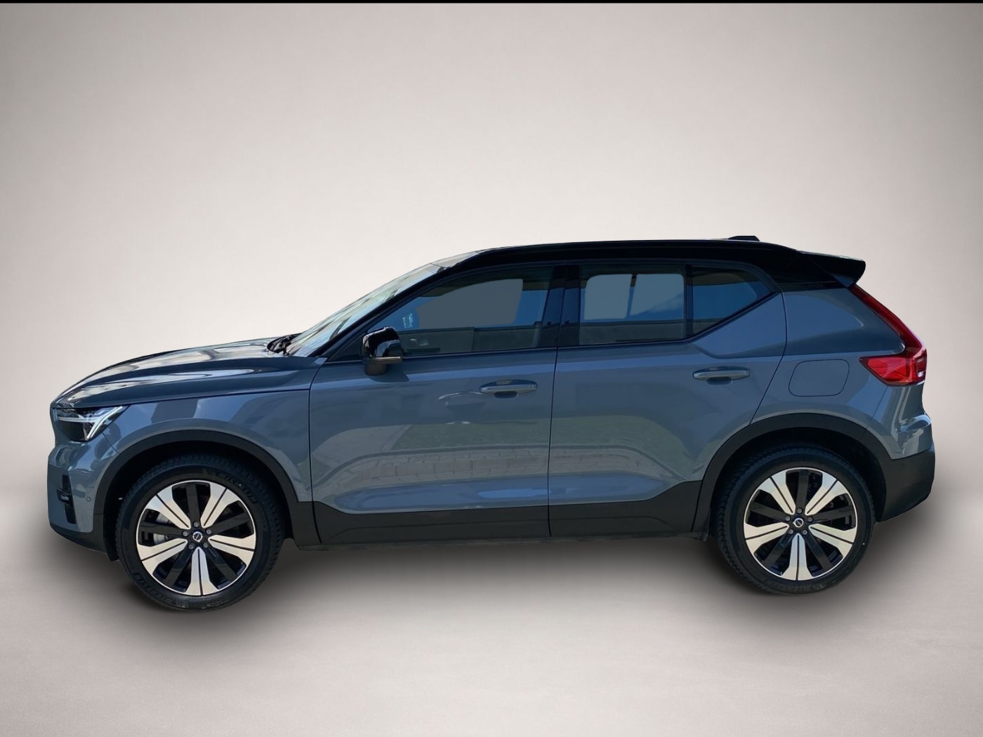 Volvo XC40 (05/2023, ELECTRIC)