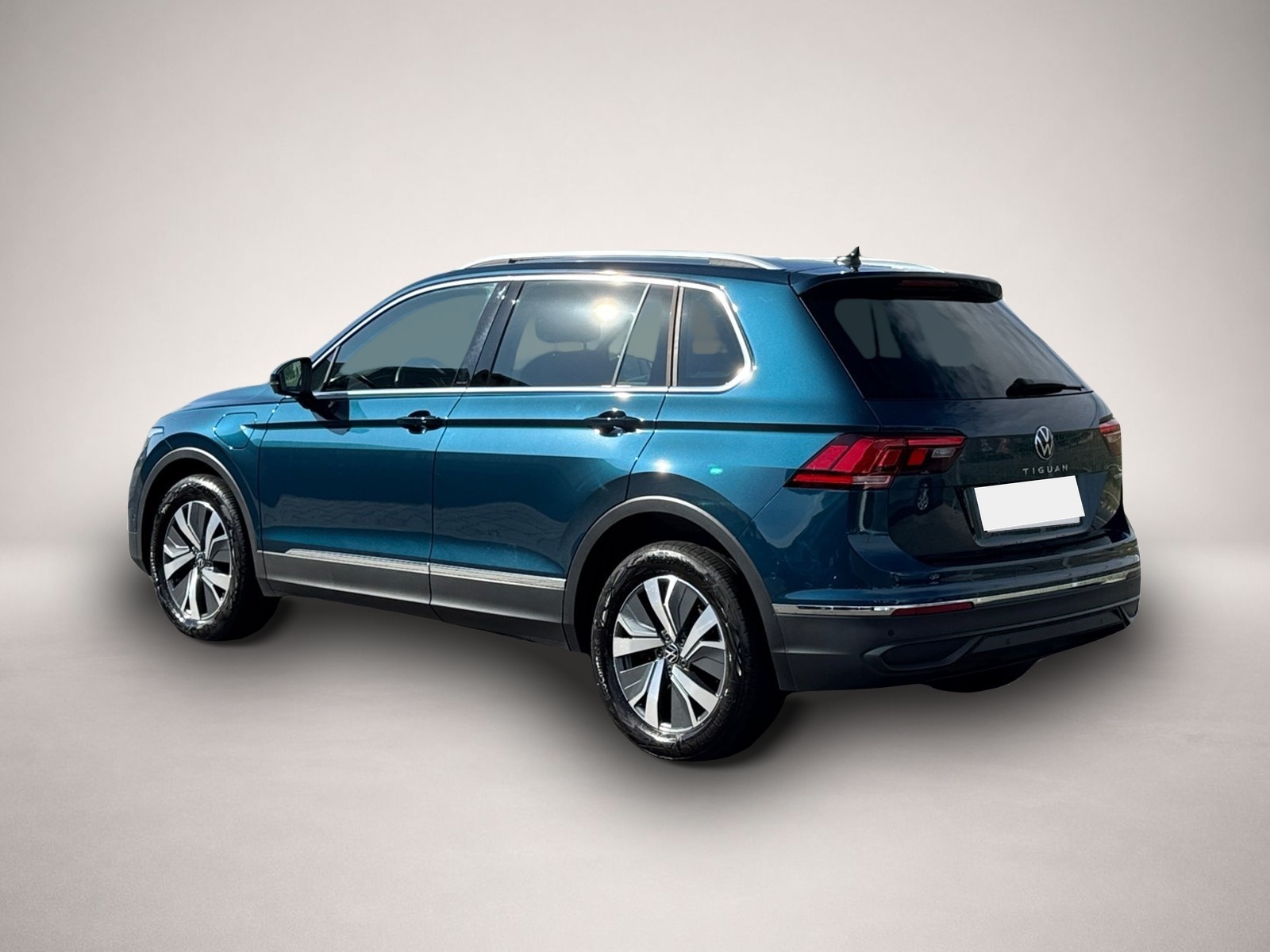 Volkswagen Tiguan (12/2022, Hybrid (Benzin/Elektro))
