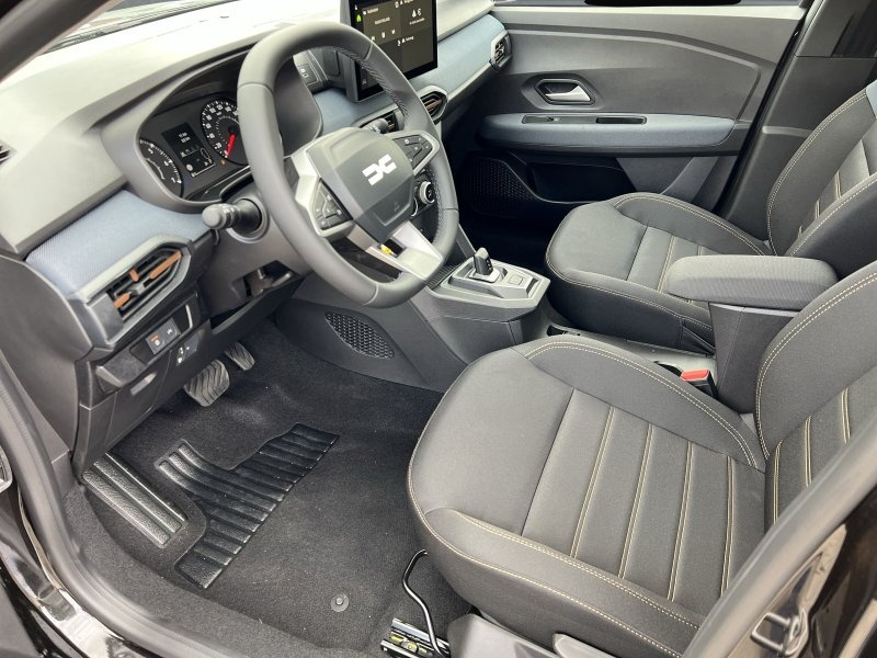 Dacia Sandero, image 4 of 5