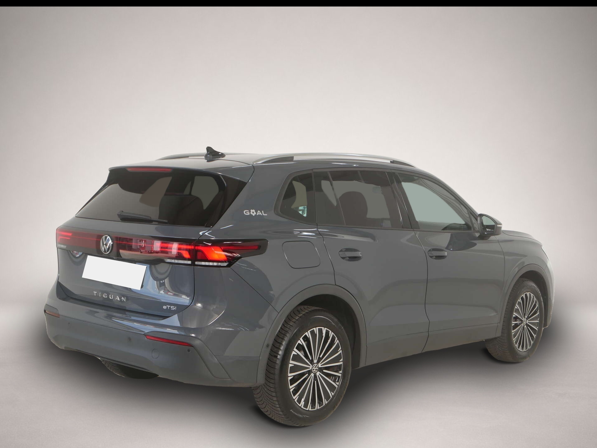 Volkswagen Tiguan (12/2025, Benzin)