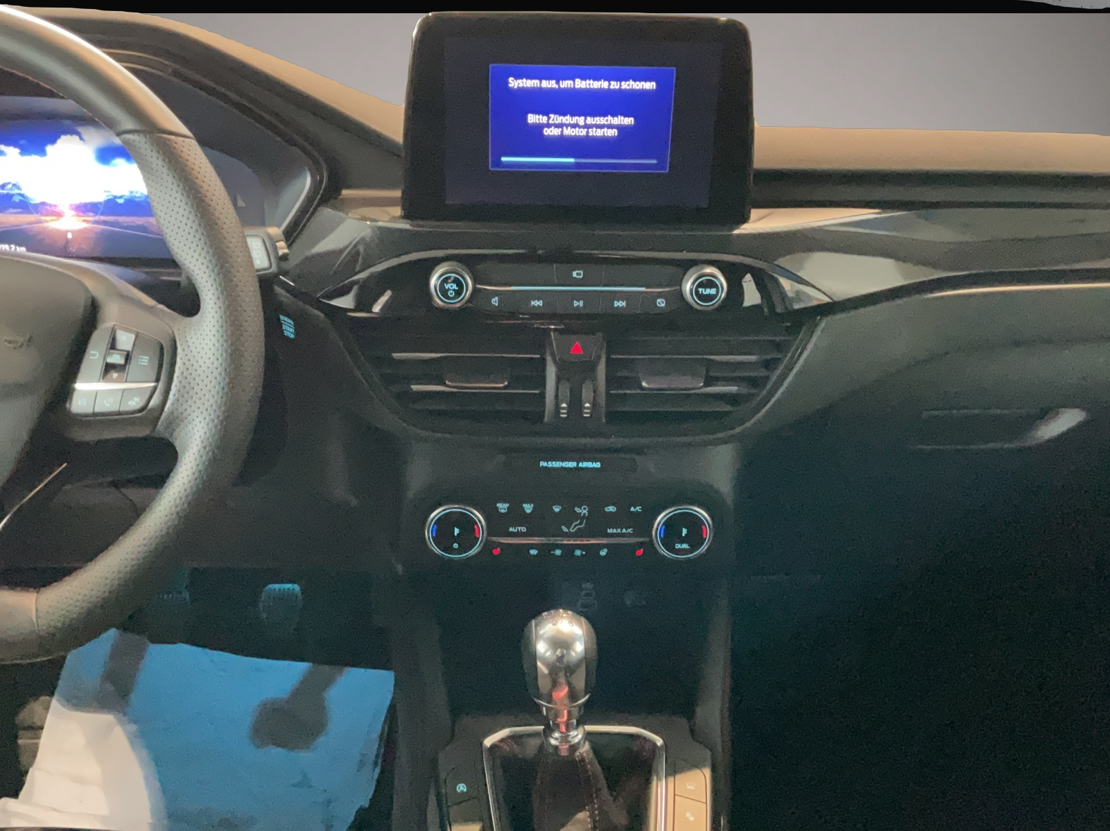 Ford Kuga (11/2023, Benzin)