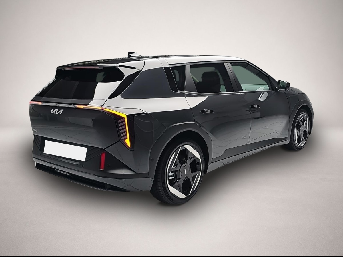 KIA EV4 (10/2025, ELECTRIC)