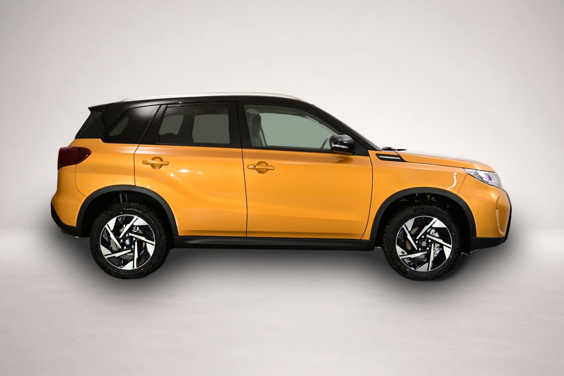 Suzuki Vitara (02/2026, Benzin)