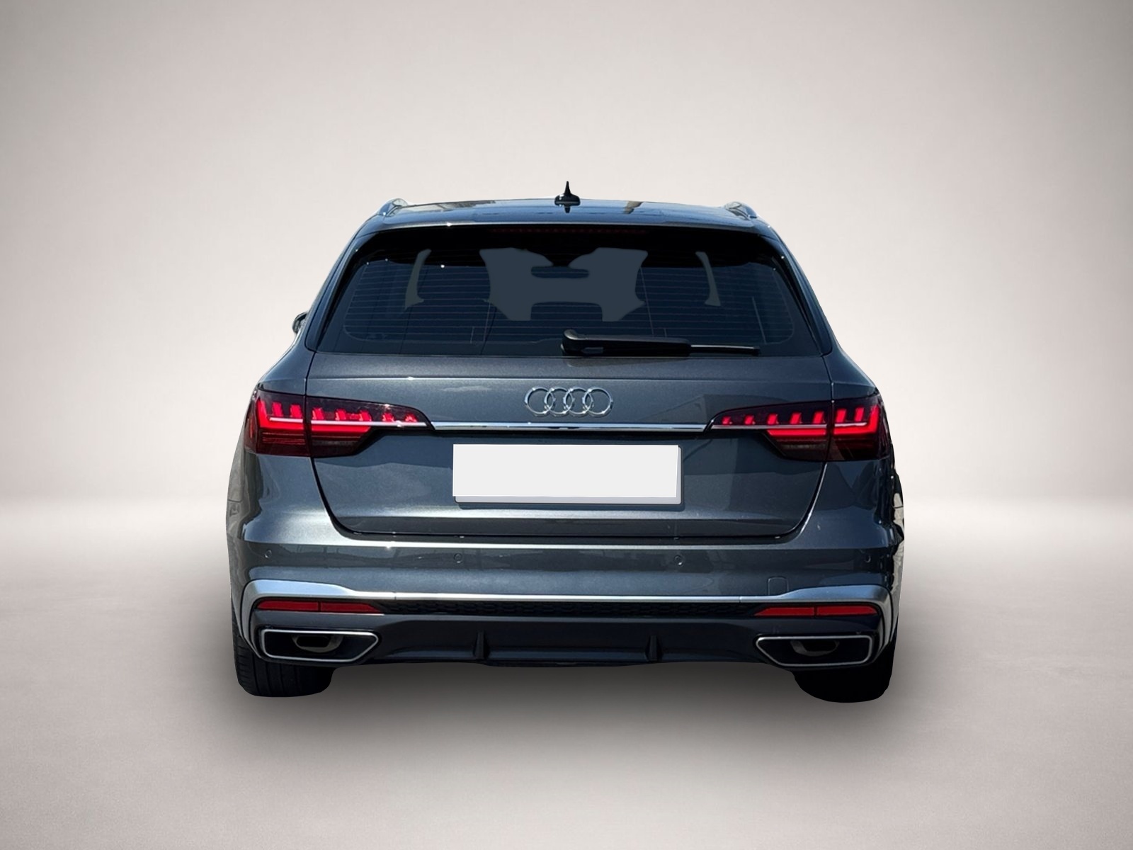 Audi A4 (08/2023, Benzin)