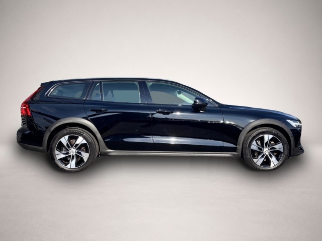 Volvo V60 Cross Country (05/2021, Diesel)