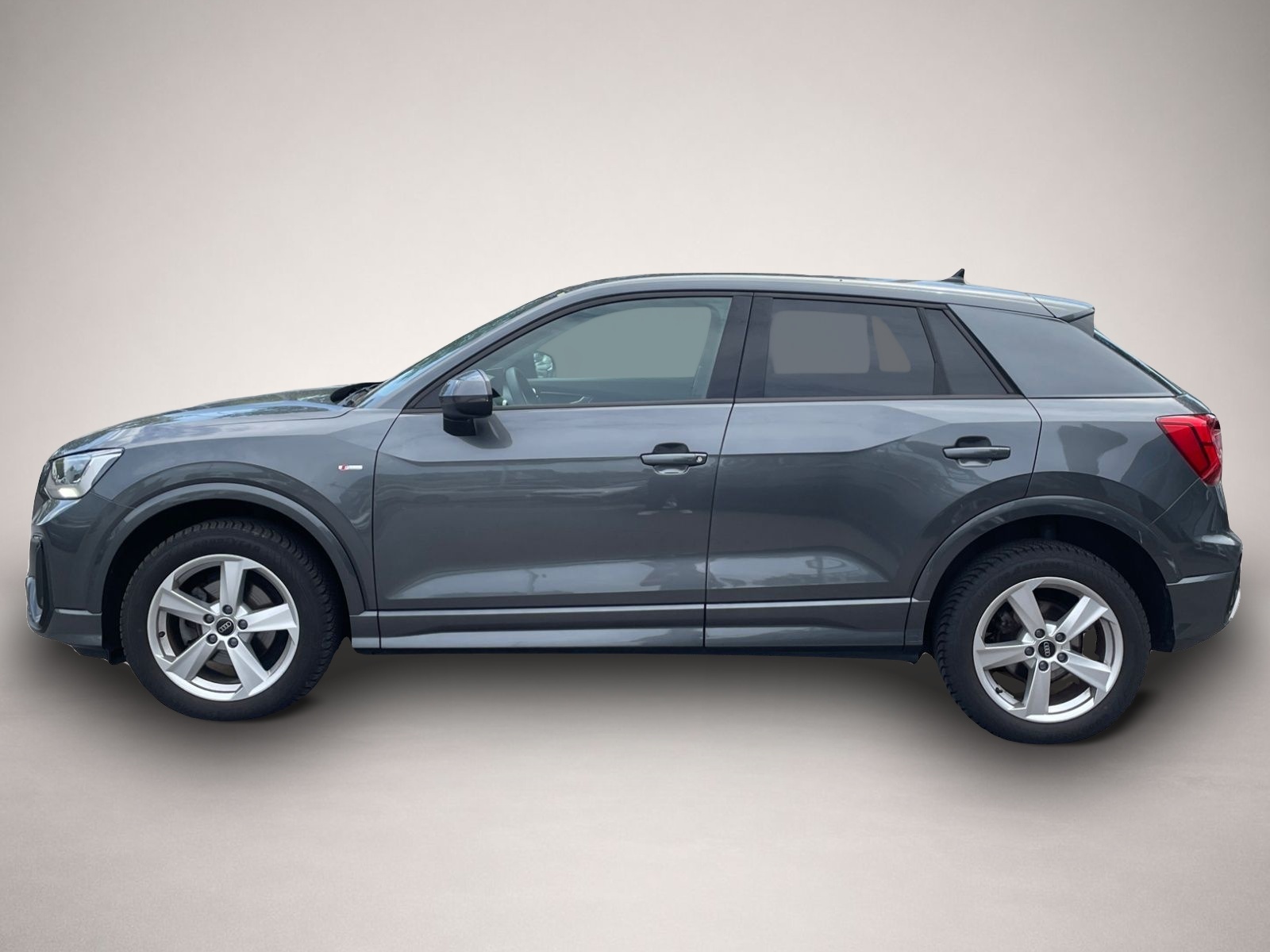 Audi Q2 (06/2024, Benzin)