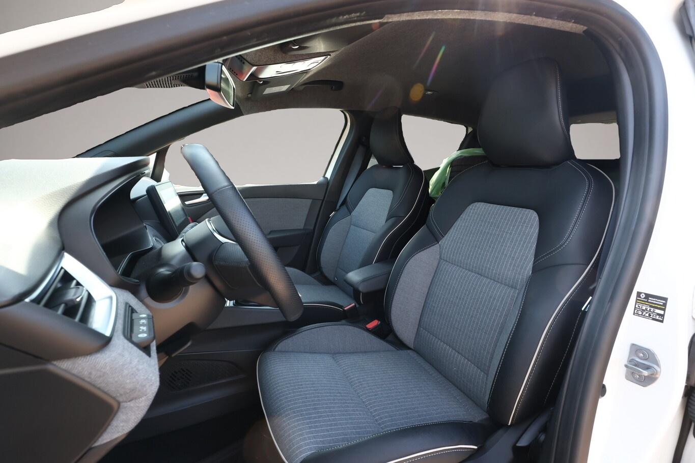 Renault Clio (07/2024, Hybrid (Benzin/Elektro))