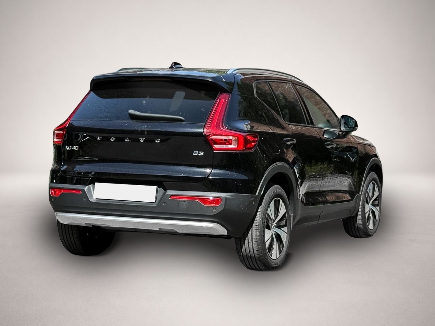 Volvo XC40 (10/2023, Benzin)
