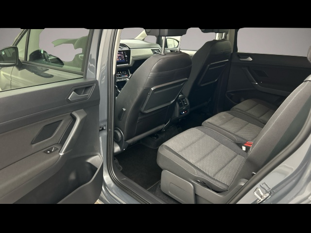 Volkswagen Touran (12/2025, Benzin)
