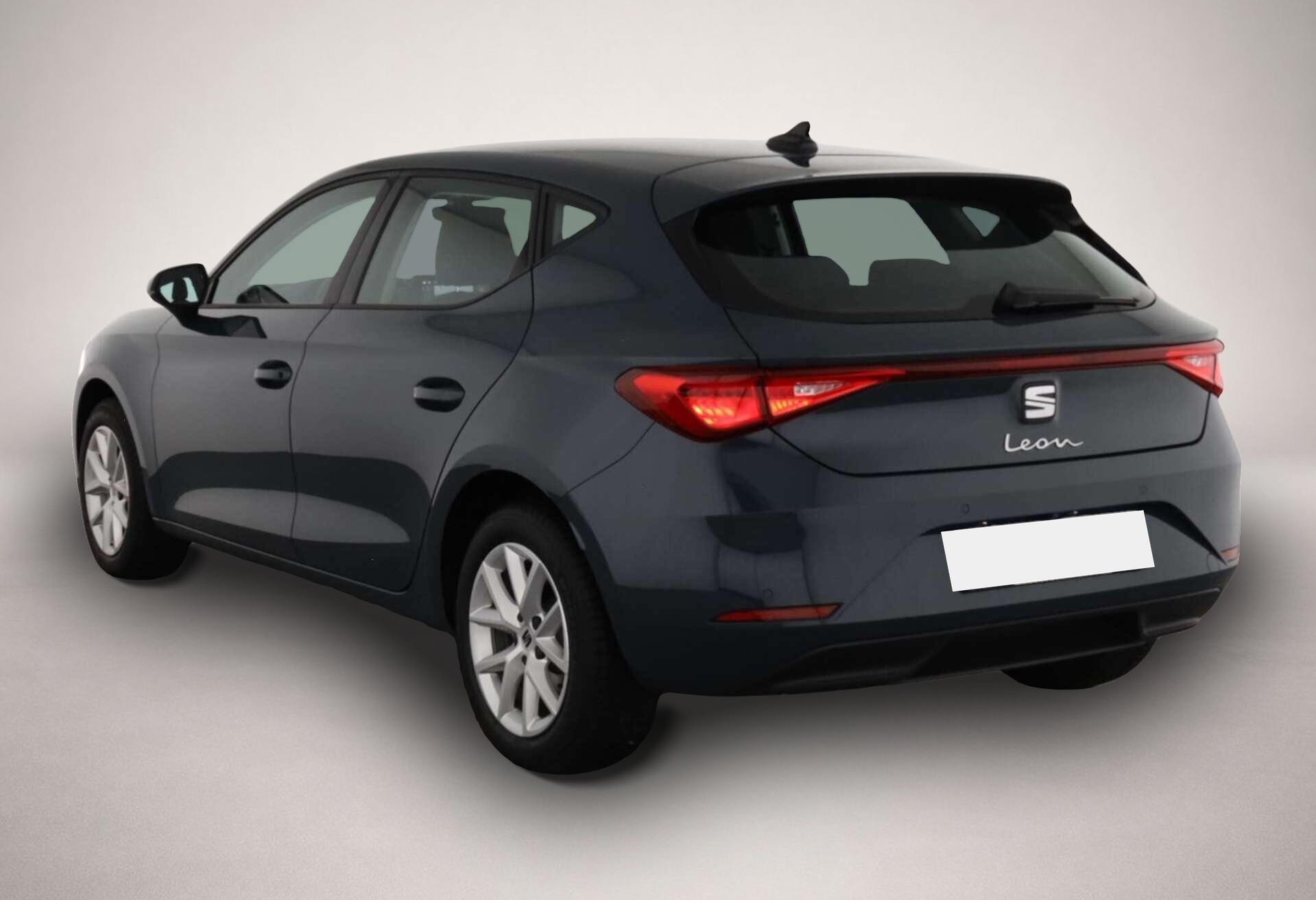 Seat Leon (01/2026, Benzin)