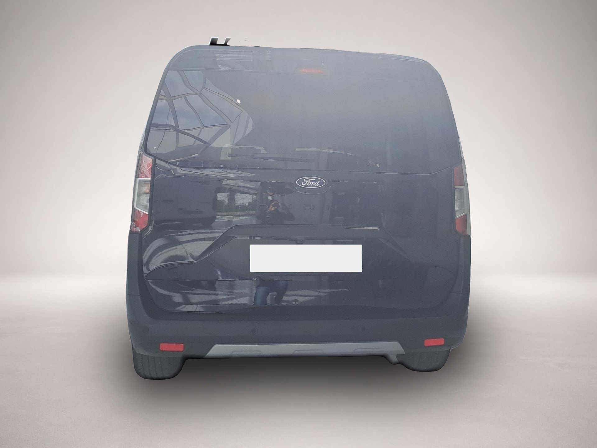 Ford Tourneo Courier (05/2025, Benzin)