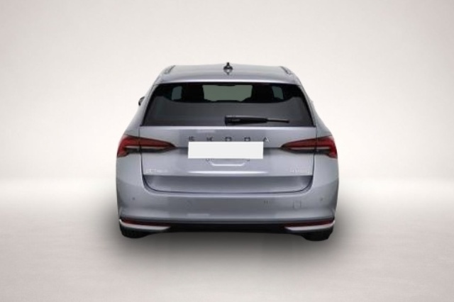 Skoda Octavia, image 5 of 5