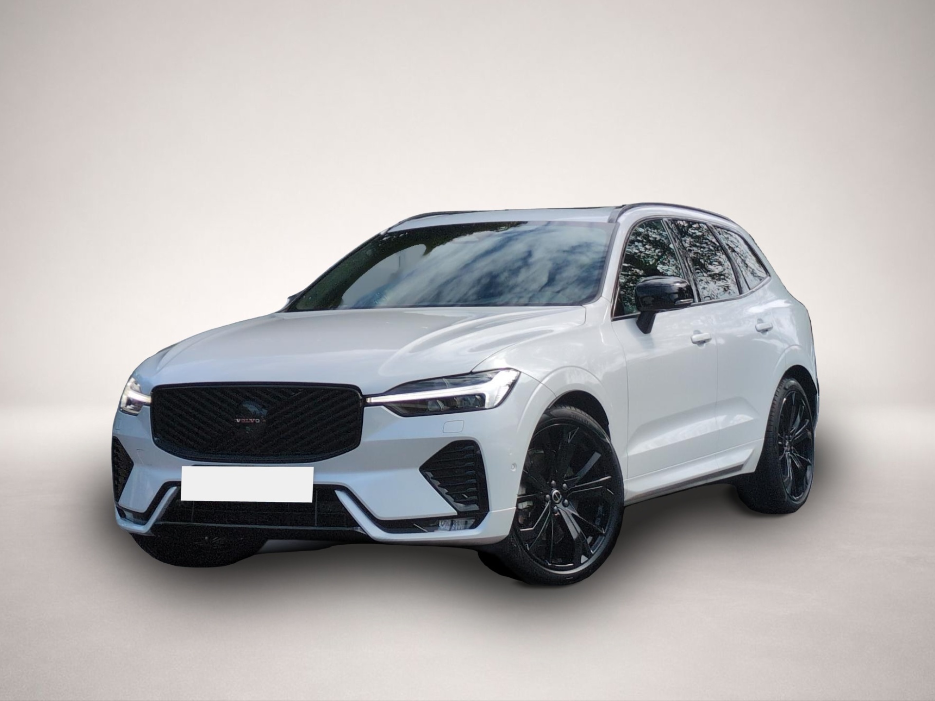 Volvo XC60 (08/2025, Benzin)