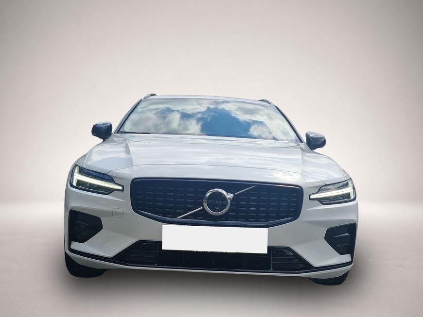 Volvo V60 (11/2025, Benzin)
