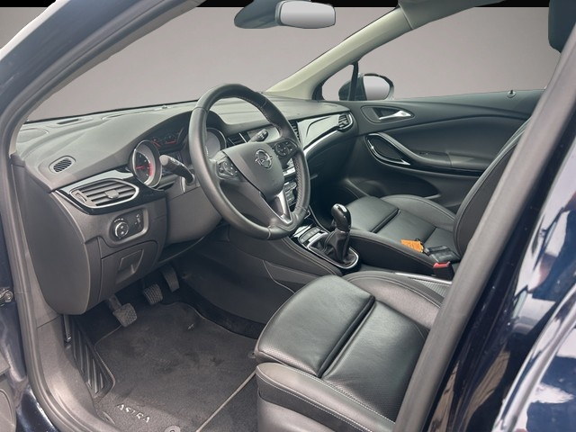 Opel Astra (02/2018, Benzin)