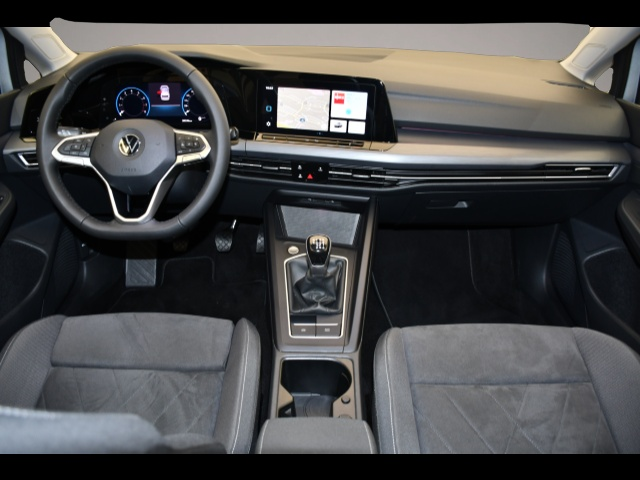 Volkswagen Golf (06/2022, Benzin)